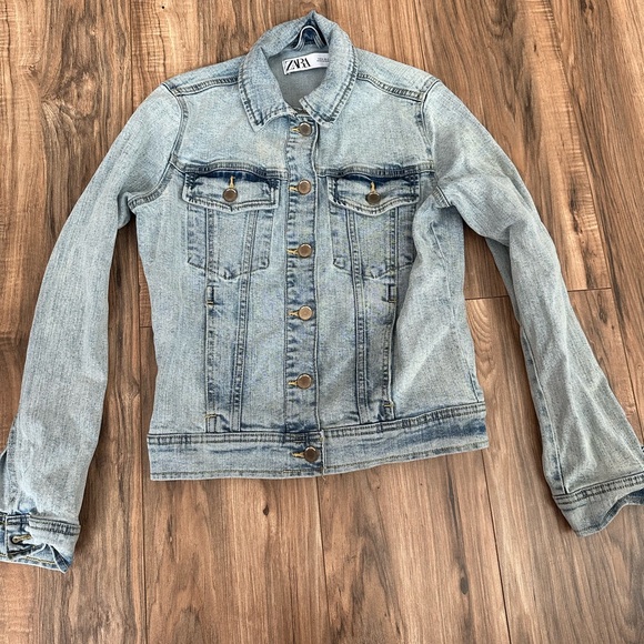 ZARA Jean Jacket - Picture 1 of 4